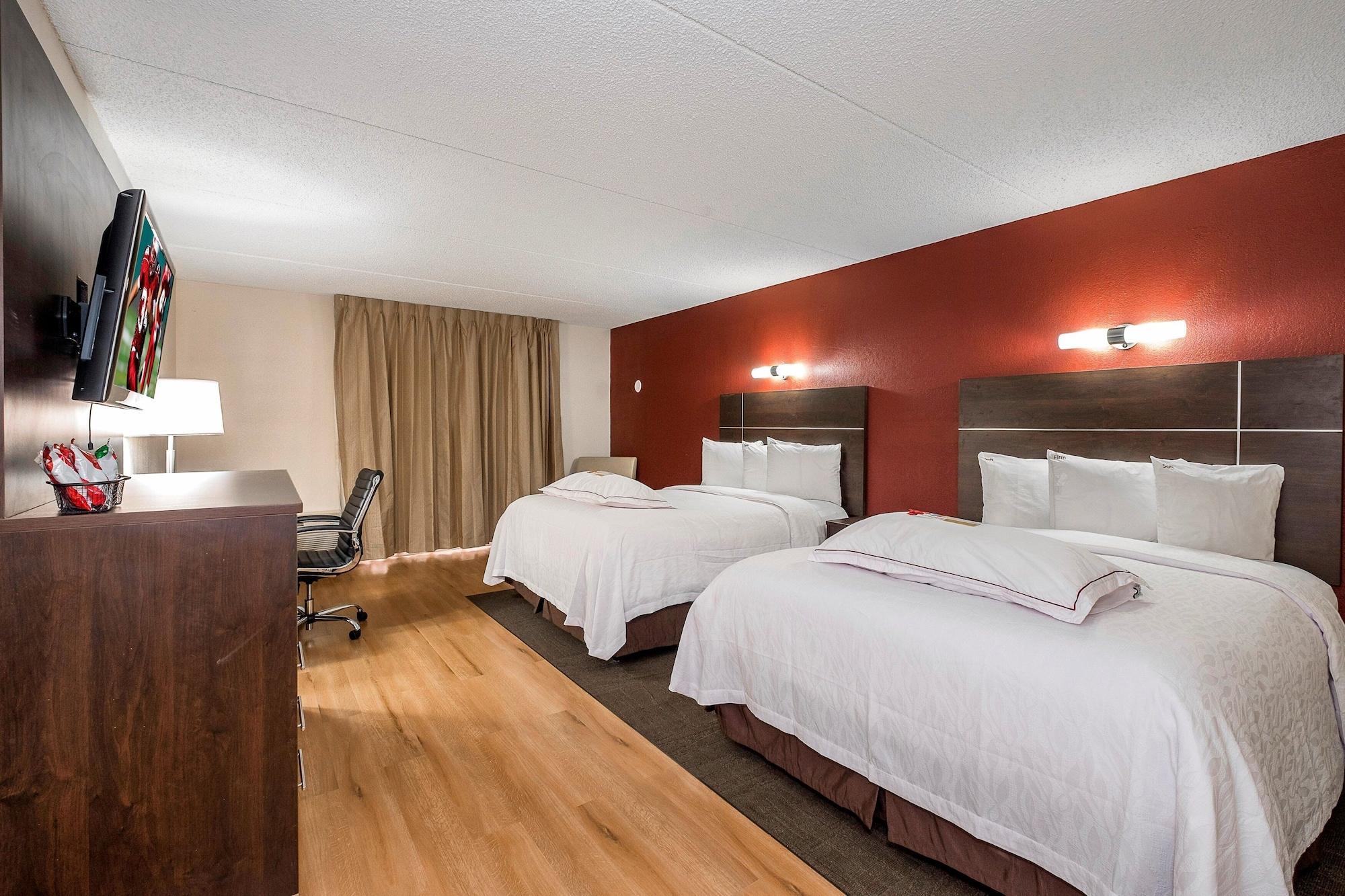 Red Roof Plus+ & West - Cedar Bluff 3* Knoxville