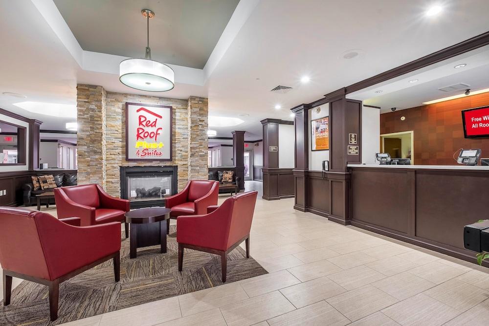 Red Roof Plus+ & West - Cedar Bluff Hotel 3*