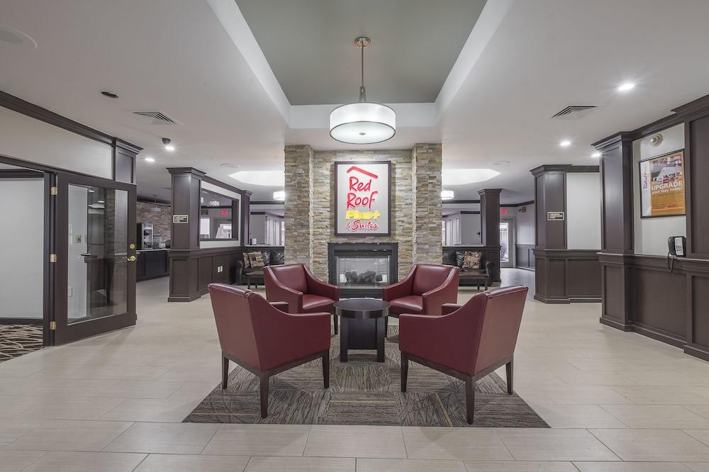 Red Roof Plus+ & West - Cedar Bluff Hotel 3*